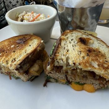Silver Diner - Diners Near Me - Alexandria, Virginia
