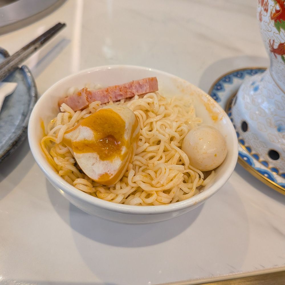 Hotpot Champ - Tomato beef pot with noodles, 2nd serving - Hot Pot Near Me - San Francisco, California