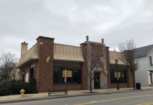 American Science & Surplus by null