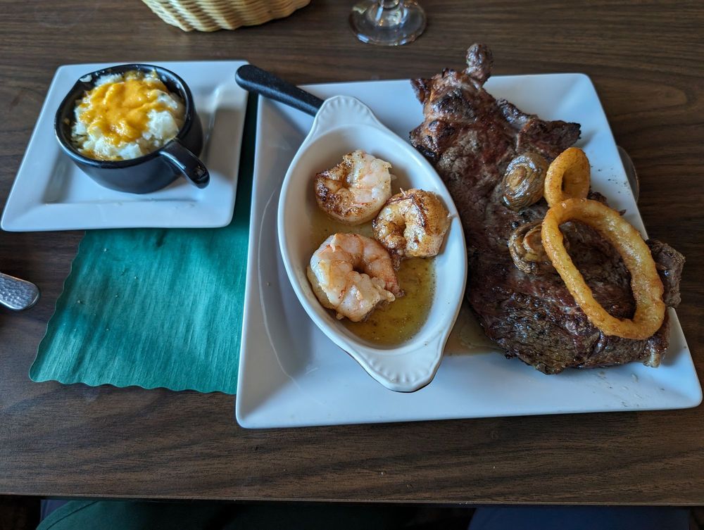 Mathew's Supper Club Logo