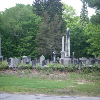 Chaplin Town Library - Cool old graveyard - Libraries Near Me - Chaplin, Connecticut