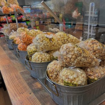 Graces Kettle Corn - Variety of popcorn or pork rinds - Popcorn Shops Near Me - Orlando, Florida Graces Kettle Corn - Variety of popcorn or pork rinds - Popcorn Shops Near Me - Orlando, Florida