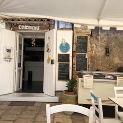 Calamaro - Lovely seaside dining, alfresco!