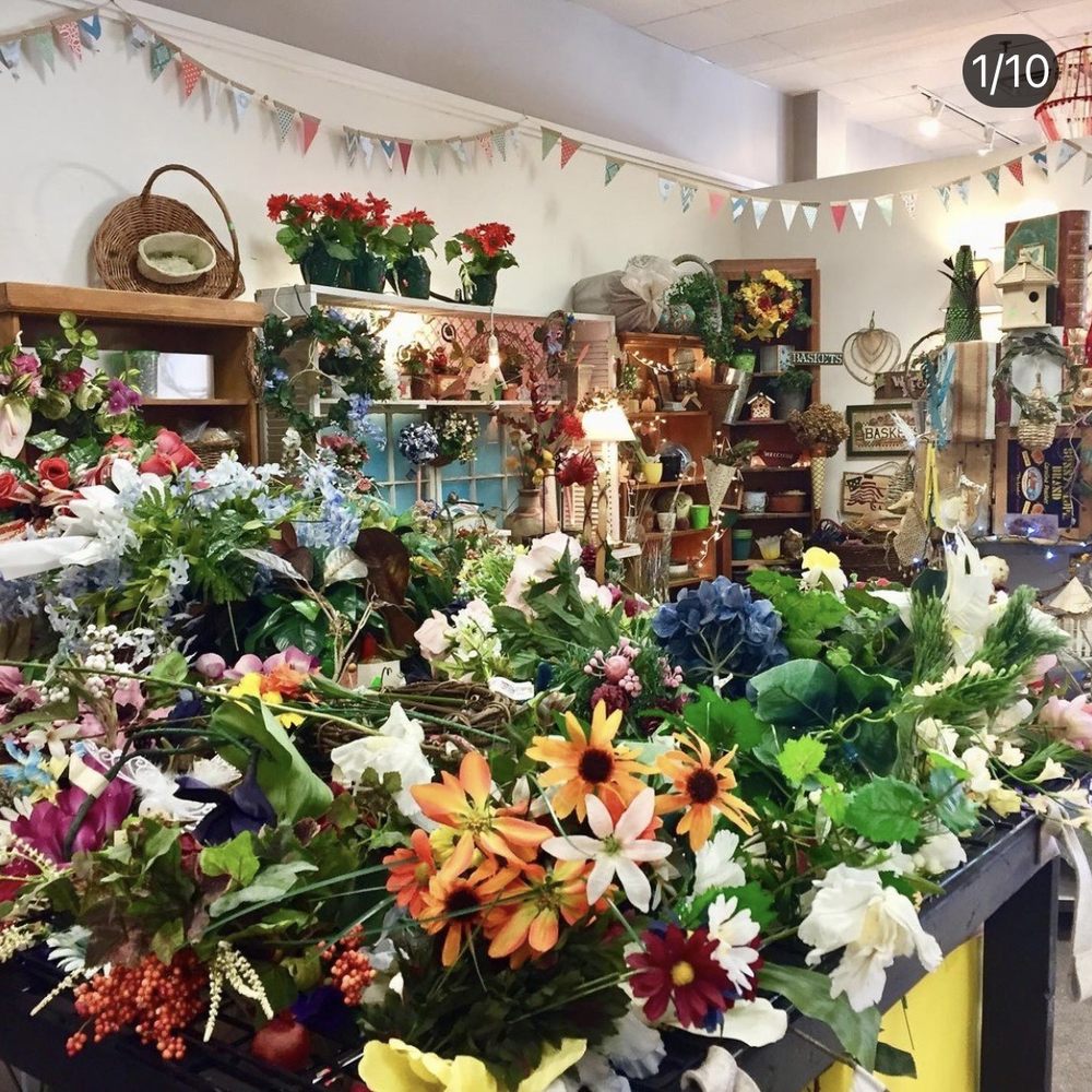 Artificial flower section Artificial flower section