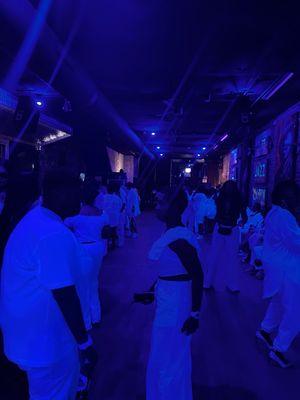 BASSLINE || 2239 - CHICAGO by null