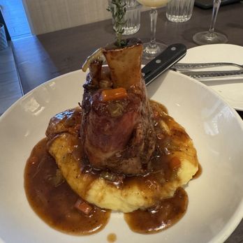 Hilltop Kitchen & Bar - Pork Osso Bucco - Wine Bars Near Me - Syosset, New York