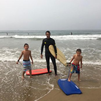 Surf Blessons - Surf dudes - Surf Schools Near Me - Hermosa Beach, California