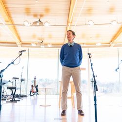 Grace Community Church - Senior Pastor Cliffe Knechtle