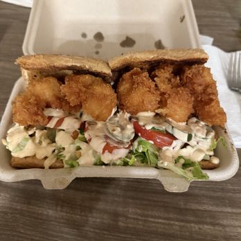 Shrimp vs Chef - Poor boy - Food Trucks Near Me - Thousand Oaks, California