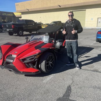 Vegas Drop Top Rentals - Sling shot - Car Rental Near Me - Las Vegas, Nevada