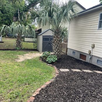 Low Country Mulch - Perfectly cleaned up trimming & leaf blowing - Nurseries & Gardening Near Me - Mount Pleasant, South Carolina