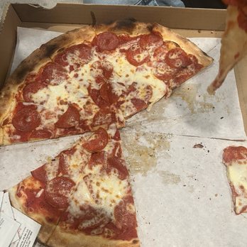 Brick Oven Pizzeria - Pizza Near Me - Glendale, California