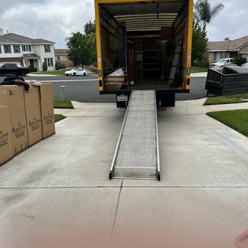 Nextgen Moving - Moving truck - Movers Near Me - Irvine, California Nextgen Moving - Moving truck - Movers Near Me - Irvine, California