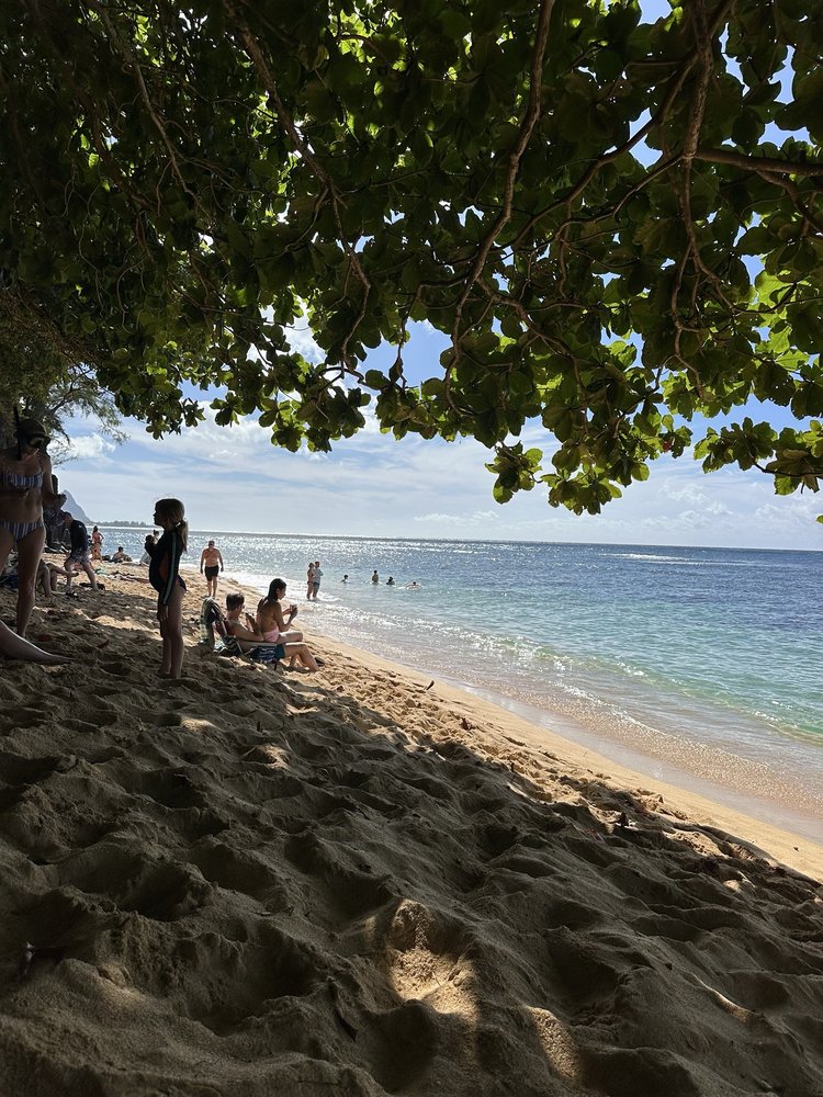 Hideaways Beach Logo