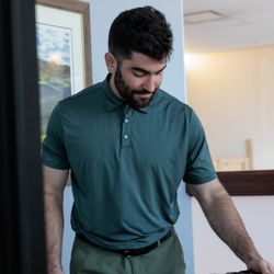 AFC Physical Medicine & Chiropractic - Desert Ridge - Dr Joel using the therapeutic vibration massager