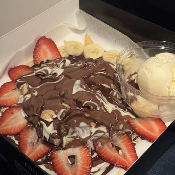Datli Crepe & Waffle - Strawberry Banana - Turkish Near Me - Schaumburg, Illinois Datli Crepe & Waffle - Strawberry Banana - Turkish Near Me - Schaumburg, Illinois