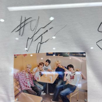 LOTTERIA Fullerton - TXT (K-Pop Group) - Burgers Near Me - Fullerton, California LOTTERIA Fullerton - TXT (K-Pop Group) - Burgers Near Me - Fullerton, California