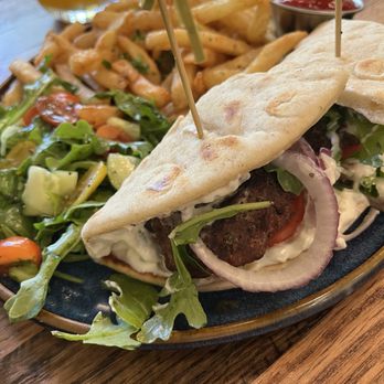 Valencia Table - Lamb burger - Breakfast & Brunch Near Me - San Francisco, California Valencia Table - Lamb burger - Breakfast & Brunch Near Me - San Francisco, California