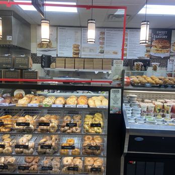 Manhattan Bagel - Interior 4/23/24 - Bagels Near Me - Sayreville, New Jersey Manhattan Bagel - Interior 4/23/24 - Bagels Near Me - Sayreville, New Jersey