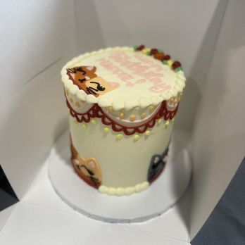 Hayley Cakes & Cookies - Bakeries Near Me - Austin, Texas