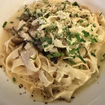 Luci Ancora - fettuccine con funghi - Italian Near Me - Saint Paul, Minnesota Luci Ancora - fettuccine con funghi - Italian Near Me - Saint Paul, Minnesota