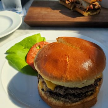 RH Rooftop Restaurant at RH Dallas - RH Burger - American Near Me - Dallas, Texas RH Rooftop Restaurant at RH Dallas - RH Burger - American Near Me - Dallas, Texas