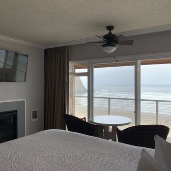 Hallmark Resort & Spa Cannon Beach - Oceanfront King - Resorts Near Me - Cannon Beach, Oregon Hallmark Resort & Spa Cannon Beach - Oceanfront King - Resorts Near Me - Cannon Beach, Oregon