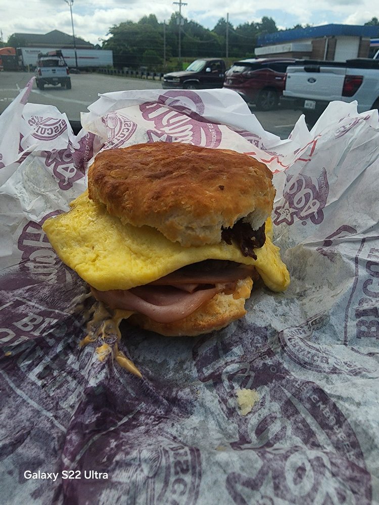 Hardee's Logo