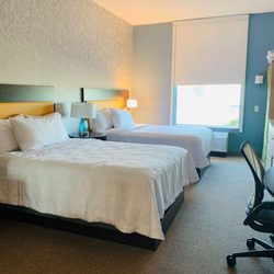 Home2 Suites by Hilton Edinburg - Guest room