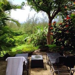 Hix Island House - patio of La Casita