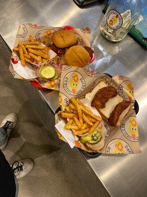 Dave's Hot Chicken by null