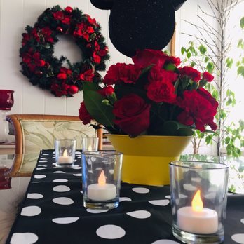 Flowers For A Friend - Thank you Terri for beautiful floral arrangements for our annual company holiday party. Everyone loved the look! Mahalo! - Florists Near Me - Honolulu, Hawaii Flowers For A Friend - Thank you Terri for beautiful floral arrangements for our annual company holiday party. Everyone loved the look! Mahalo! - Florists Near Me - Honolulu, Hawaii