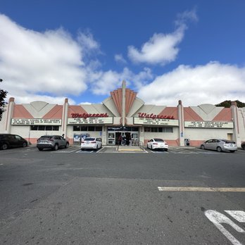 Walgreens - looks like it used to be a movie theater - Drugstores Near Me - San Leandro, California Walgreens - looks like it used to be a movie theater - Drugstores Near Me - San Leandro, California