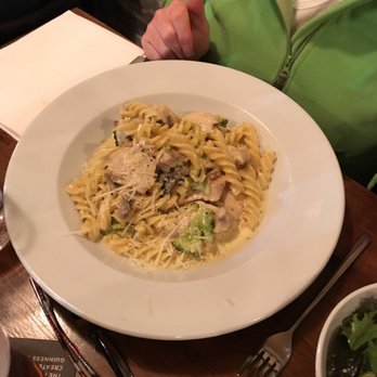Bates Restaurant - Pasta with chicken - Irish Near Me - Blessington, WW