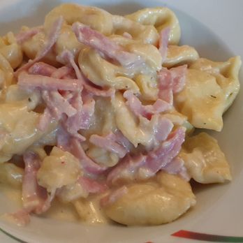 Pizzeria Caravella - Tortellini Panna - Italian Near Me - Mannheim, BW