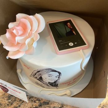 Rock Sugar Custom Cakes - 15 Birthday cake - Custom Cakes Near Me Rock Sugar Custom Cakes - 15 Birthday cake - Custom Cakes Near Me