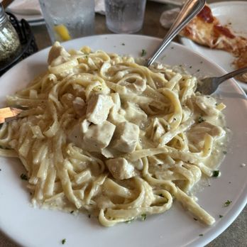 Cafe Paisano - Chicken Alfredo. PERFECT sauce! - Italian Near Me - Longwood, Florida Cafe Paisano - Chicken Alfredo. PERFECT sauce! - Italian Near Me - Longwood, Florida