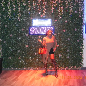 Swigzz Restaurant And Lounge - Bday Girl! - Lounges Near Me - Stockbridge, Georgia