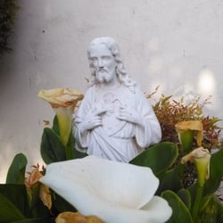 St George Roman Catholic Church - Sacred Heart