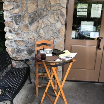 Olive Garden Italian Restaurant - Outside Hostess Station, 6.5.2020. - Italian Near Me - Florence, South Carolina