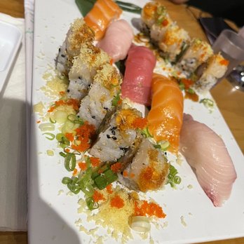 GoBistro - Some nigiri and the oh yea roll - Sushi Bars Near Me - Hollywood, Florida GoBistro - Some nigiri and the oh yea roll - Sushi Bars Near Me - Hollywood, Florida