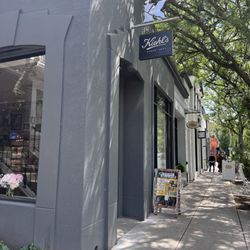 Kiehl's Since 1851 - Outside of the building