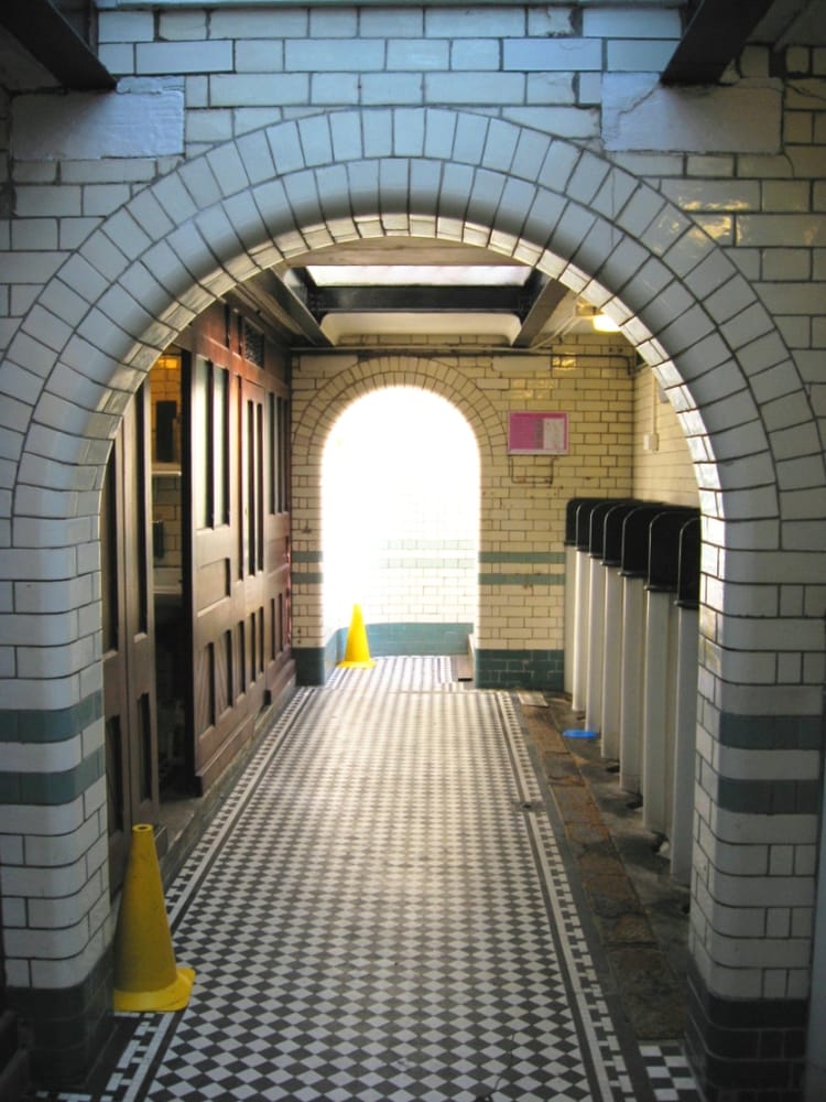 SOUTH END GREEN PUBLIC CONVENIENCE Updated May 2024 Yelp