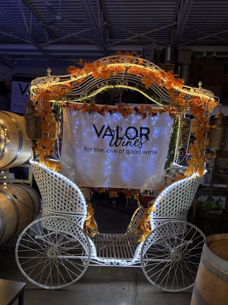 Apple Theory Cidery Logo