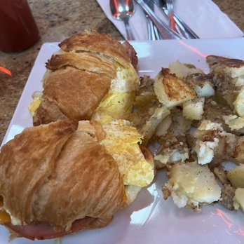 The Great Grill - Croissant sandwich with homestyle potatoes - Diners Near Me - Burbank, California