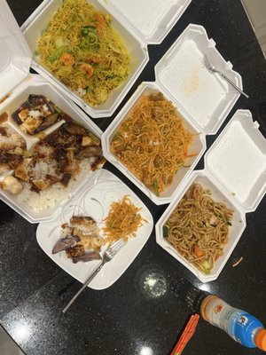 Big Bowl Noodle House by null
