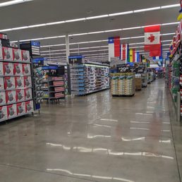 Walmart Supercenter, Rogers