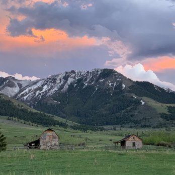 Yellowstone Insight - MacNeil Lyons Guiding - This is from a road we would never have found without MacNeil! - Tours Near Me Yellowstone Insight - MacNeil Lyons Guiding - This is from a road we would never have found without MacNeil! - Tours Near Me