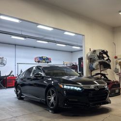 Dan's Auto Body - 18' lx