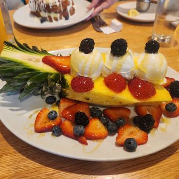 Mad Rooster Cafe - Kenosha - Homemade yogurt and fresh fruit! - Breakfast & Brunch Near Me - Kenosha, Wisconsin Mad Rooster Cafe - Kenosha - Homemade yogurt and fresh fruit! - Breakfast & Brunch Near Me - Kenosha, Wisconsin